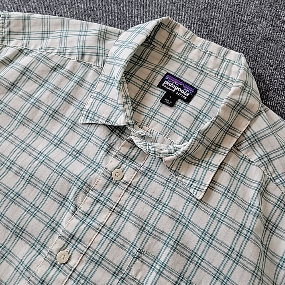 Patagonia Fezzman‎ Shirt Men's Large Teal Plaid Short Sleeve Button Up Organic